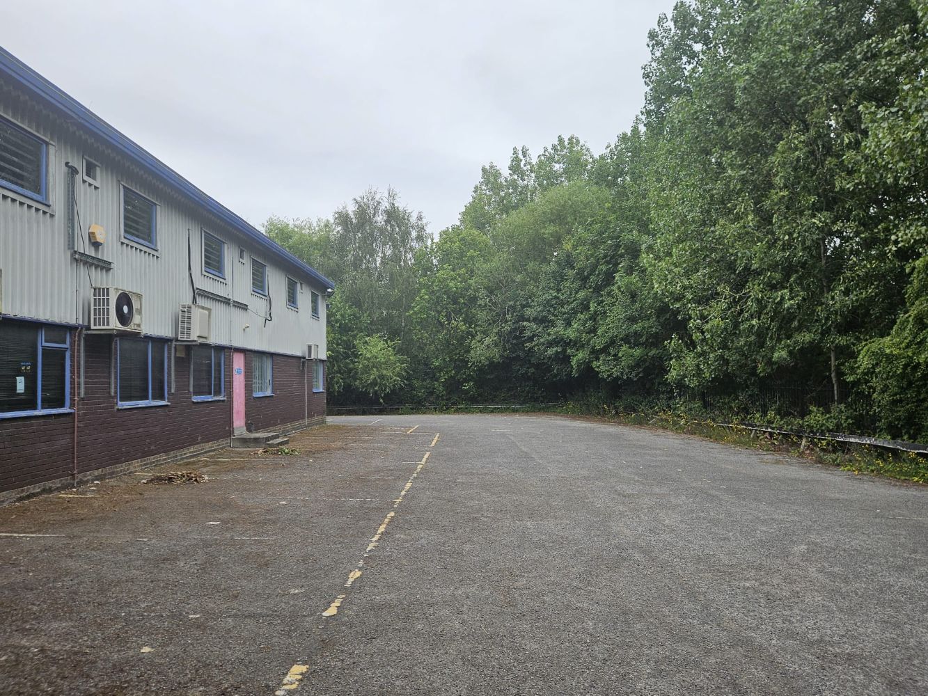 Westpoint Business Park, Westland Square,  Leeds, West Yorkshire , LS11 5SS